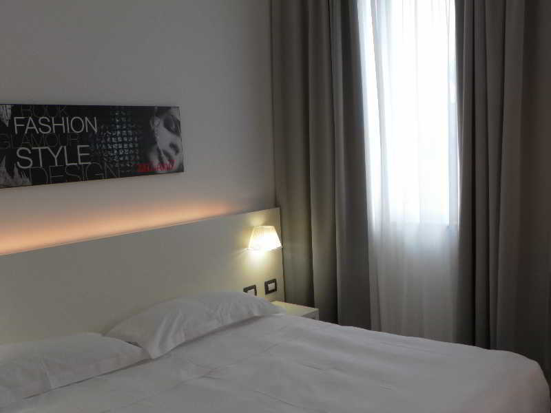 Smart Hotel Central Milaan Buitenkant foto